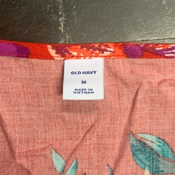 NWOT Red Old Navy Floral Top - Picture 3 of 3